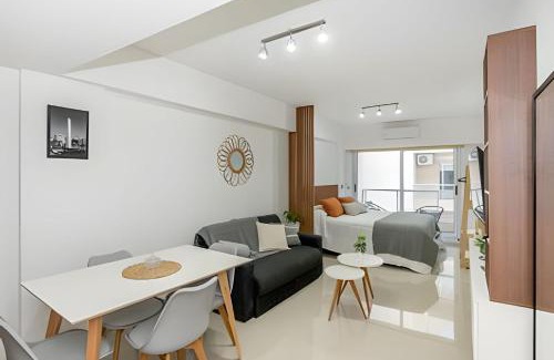 Moreno Apartment | Luxury Apartments at Paseo de la Cisterna