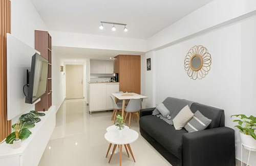 Moreno Apartment | Luxury Apartments at Paseo de la Cisterna