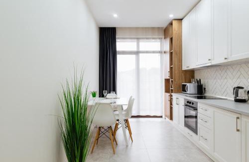 Uzhhorod Apartment | Luxury Apartments “Dream City”
