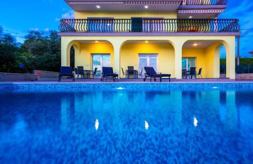 Kostrena Apartment | Luxury apartments Kostrena with pool