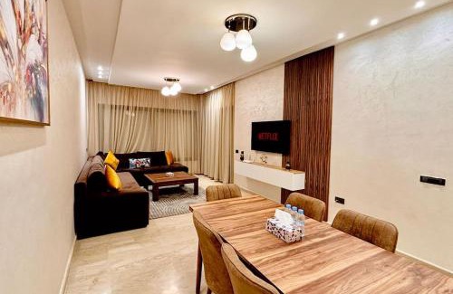 Tamariss Apartment | Luxury Appart Tamaris - Piscine Jardin et Plage à Pied