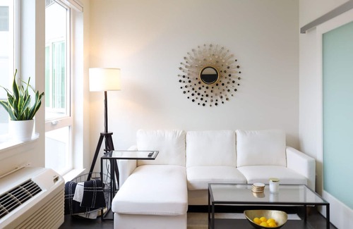 Vancouver Apartment | Luxury Apt in Downtown Vancouver Waterfront
