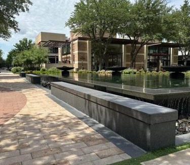 Memorial Apartment | Luxury apt in perfect location