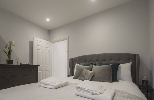Ascot Apartment | Luxury Ascot Apartment Close To Racecourse No 3