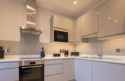 Ascot Apartment | Luxury Ascot Apartment Close To Racecourse No 4