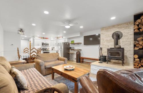 Kirkwood Apartment | Luxury at Altitude – Base Camp 2 Bedroom condo