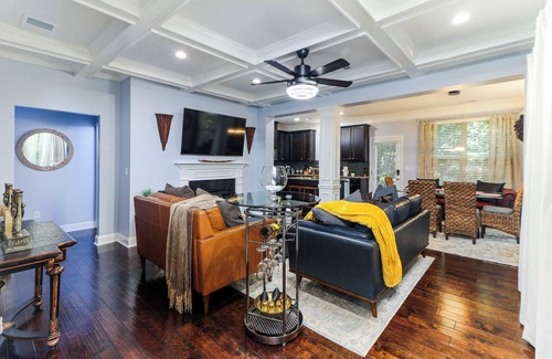 Snellville House | Luxury Atlanta Oasis: Adjustable King Bed, Private Yard, & Park Proximitynnnn
