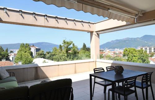 Tomicici Apartment | Luxury Bayview Apartment Tivat
