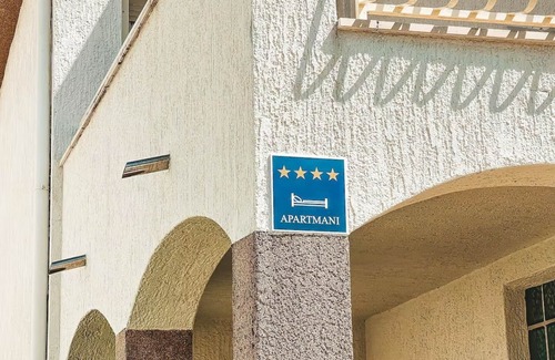 Brodarica Villa | Luxury Beach Apartment w Sea Sunset View, Sibenik