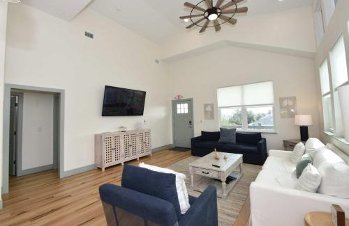 Marineland Acres House | Luxury Beach Home with Heated Pool