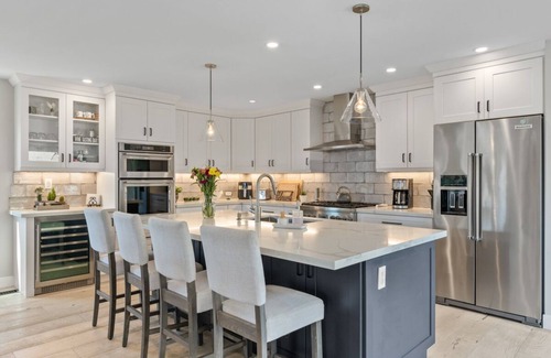 Half Moon Bay House | Luxury Beach House near Downtown Main Street Half Moon Bay