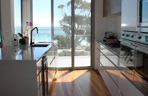 Binalong Bay House | LUXURY BEACH HOUSE BINALONG at BAY OF FIRES