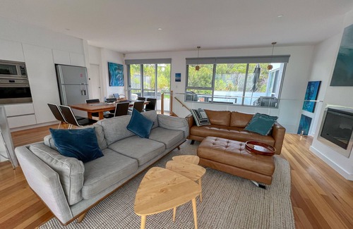 Binalong Bay House | LUXURY BEACH HOUSE BINALONG at BAY OF FIRES