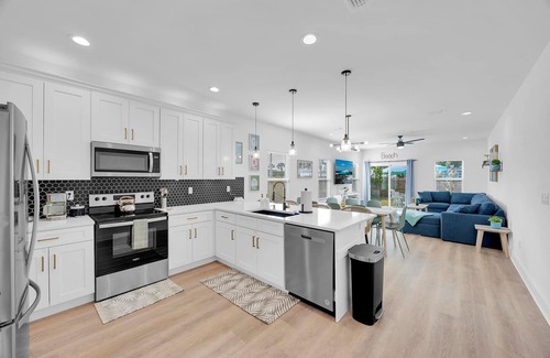 Jacksonville Beach House | Luxury Beach Home Sauna Cold Plunge E-bikes