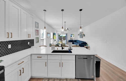 Jacksonville Beach House | Luxury Beach Home Sauna Cold Plunge E-bikes