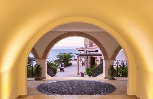 San Jose del Cabo Villa | Luxury Beachfront Private Villa Resort; Los Cabos, Mexico