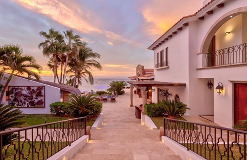 San Jose del Cabo Villa | Luxury Beachfront Private Villa Resort; Los Cabos, Mexico