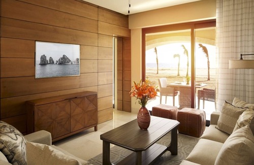 Los Cangrejos II y III Resort | Luxury Beachfront Resort, Golf, Entertainment, and more!