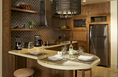 Los Cangrejos II y III Resort | Luxury Beachfront Resort, Golf, Entertainment, and more!