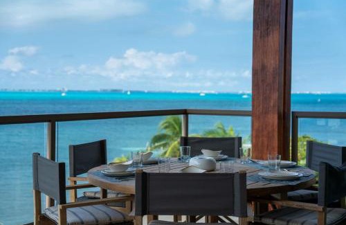 Isla Mujeres Apartment | Luxury Beachfront 4BR Apartment in Isla Mujeres