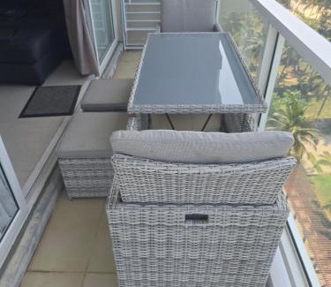 Uswetakeiyawa Apartment | Luxury Beachfront Apartment - Your Perfect Getaway