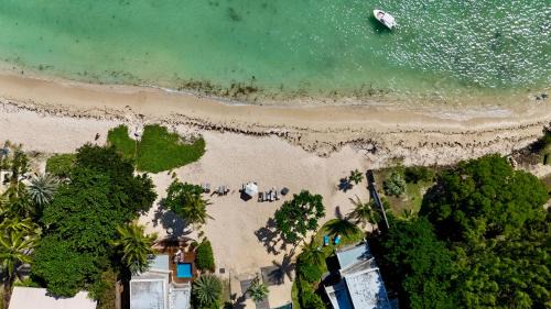 La Preneuse Apartment | Luxury Beachfront Apt - Perfect for Beach Lovers