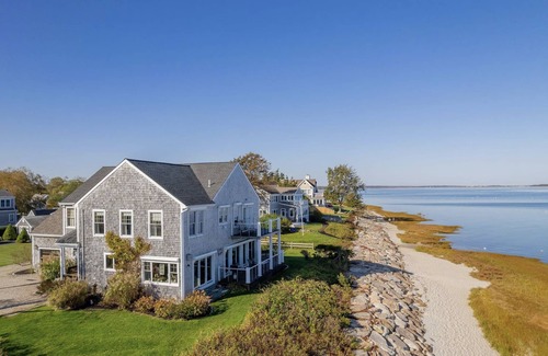 Barnstable House | LUXURY BEACHFRONT GETAWAY ON CAPE COD. "PET FRIENDLY"
