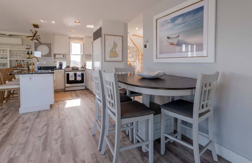 Green Hill House | Luxury Beachfront Home in Green Hill, sleeps 10