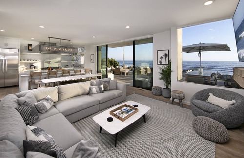Ventura House | Luxury Beachfront Home