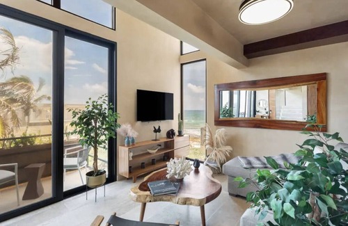 Tulsayab Apartment | Luxury Beachfront Penthouse w/ Private Pool