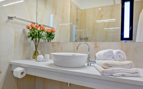 Necujam Villa | Luxury Beachfront Villa Raquel with Private Pool & Gym at Šolta, Croatia