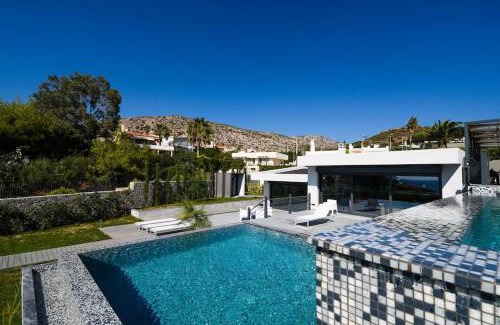 Palaia Fokaia Villa | Luxury Beachfront Villa Selenia Gold in Sounio