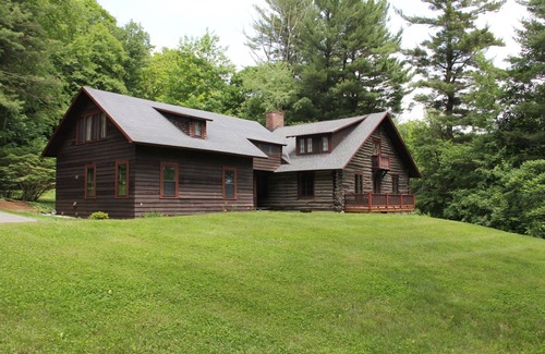 Lenox House | Luxury Berkshires Retreat in Lenox - Main House & Studio