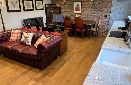 Skirpenbeck House | Luxury Boutique Country Cottage with Hot Tub