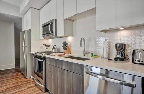 Garden Hills Apartment | Luxury Buckhead 1BR | AC/Wifi/WasherD | near Subways