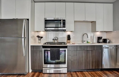 Garden Hills Apartment | Luxury Buckhead 1BR | AC/Wifi/WasherD | near Subways