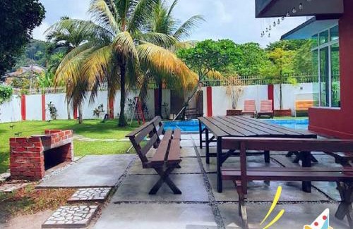 Rawang Villa | Luxury Bungalow Rawang l Pool Roft top l 34 Pax