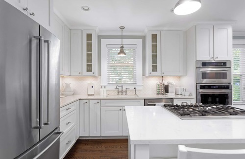 West Ashley House | Luxury Bungalow Steps Away From Trendy Avondale & 5 Minutes to Downtown