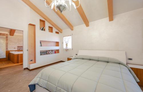 Burano Apartment | Luxury Burano Penthouse with Lagoon View Terrace
