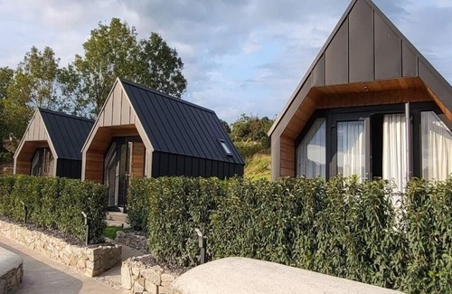 Newry Cabin | Luxury Cabin with Private Hot Tub 1