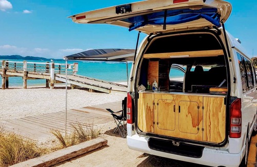 Tauranga House | 🌞LUXURY CAMPERVAN RENTAL: ESCAPE DAMP TENTS AND HASSLE FOREVER! SLEEPS 2.