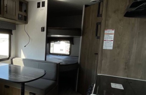 Casco House | LUXURY CAMPING IN THE HEART OF THE MAINE LAKES REGION MINUTES TO NAPLES CAUSEWAY