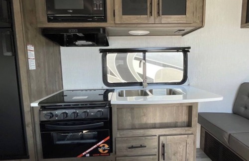 Casco House | LUXURY CAMPING IN THE HEART OF THE MAINE LAKES REGION MINUTES TO NAPLES CAUSEWAY
