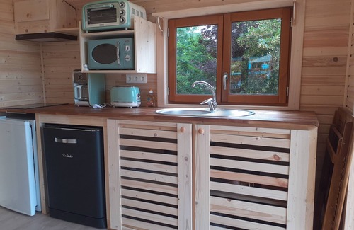 Journiac Cabin | Luxury caravan for 6 people - private swimming pool!