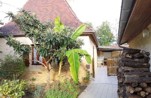 Journiac Cabin | Luxury caravan for six people - private swimming pool!