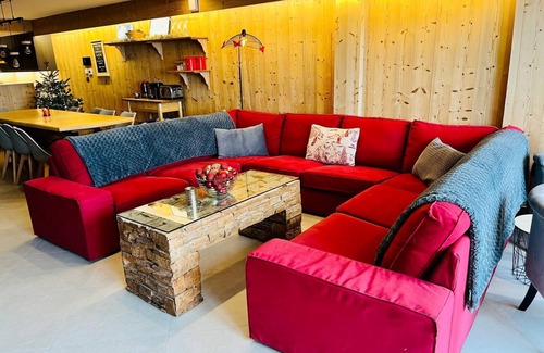 Les Bruyeres Villa | Luxury catered ski in ski out chalet