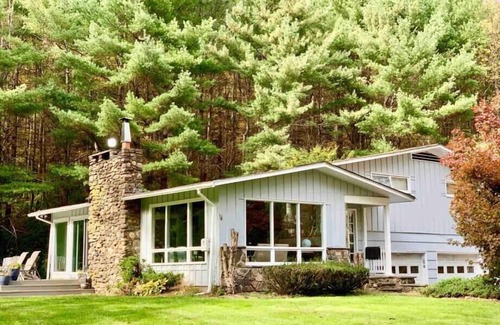 Prattsville Villa | *Luxury Catskill MNTN 5BR 3Bath Villa Hot Tub/Fire Pit,Ski