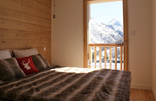 Saint-Sorlin-d'Arves Ski Chalet | Luxury chalet - panoramic view - all on foot