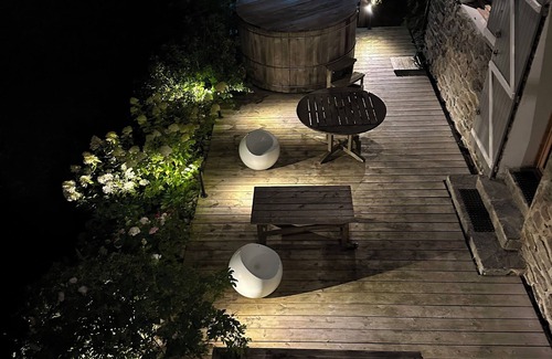 Megeve Ski Chalet | Luxury Chalet 2 minutes from the ski lifts - ski back to the feet!