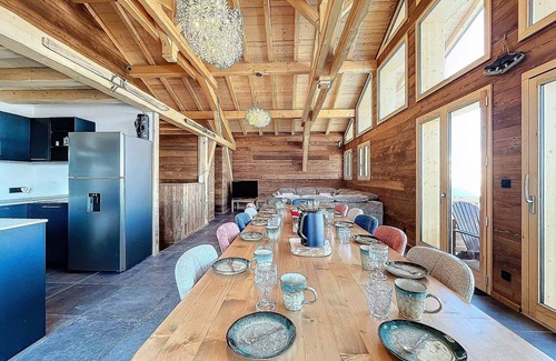 Villarembert Ski Chalet | Luxury chalet near slopes with spa, sauna and parking